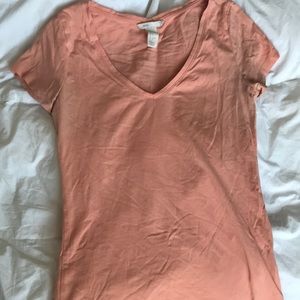 Coral v-neck tee